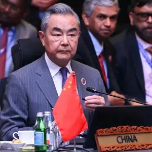 Rubio and Chinese Diplomat Vie for Influence in Asia Over Trump’s Tariffs