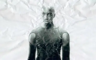 Petite Noir defies borders and dogmas with a fusion that encompasses Africa and the world