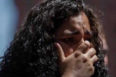 Volunteers flock to immigration courts to support migrants arrested in the hallways