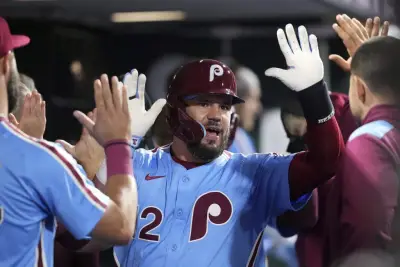 Kyle Schwarber makes an MVP statement with 4 home-run game