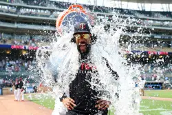 Making a splash: Byron Buxton hits for cycle in Twins’ win against Pirates