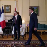 UK and France Agree to First Ever Nuclear Weapons Pact to Fend Off Threat to Europe